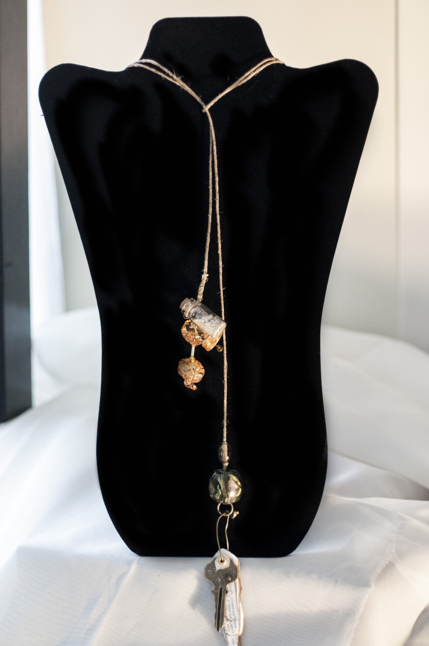 closer in photo of hemp lariat